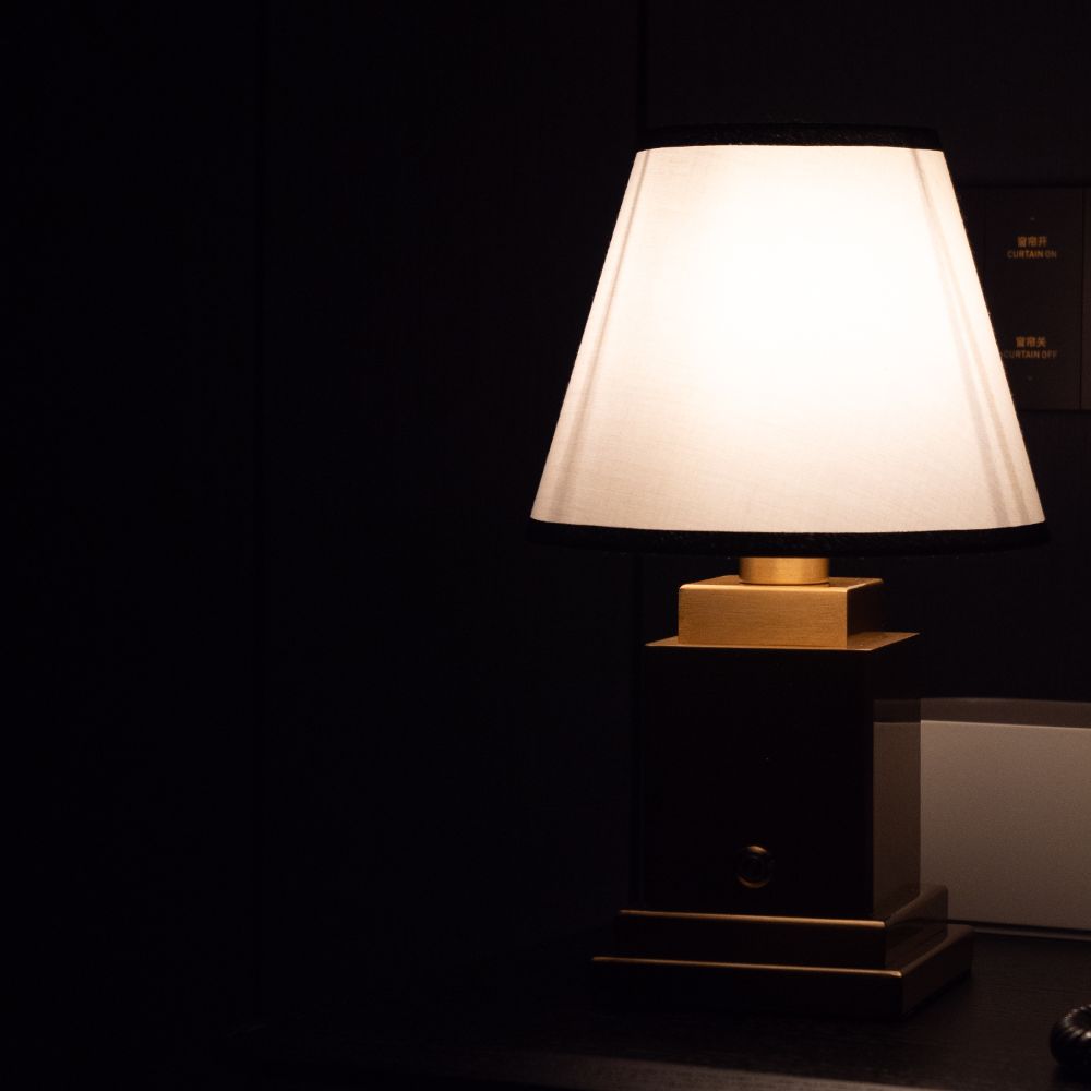 Nira Fabric Table Lamp